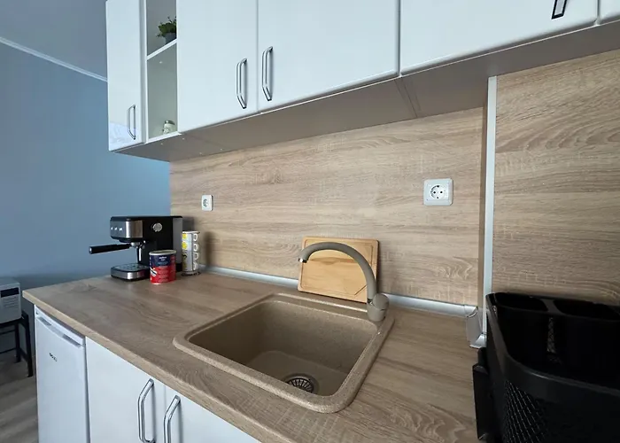 Sea Breeze With Balcony In *