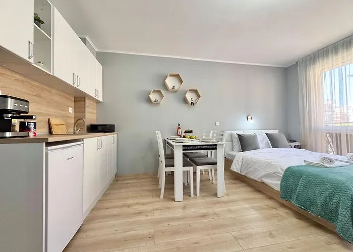 Sea Breeze With Balcony In 圣弗拉斯