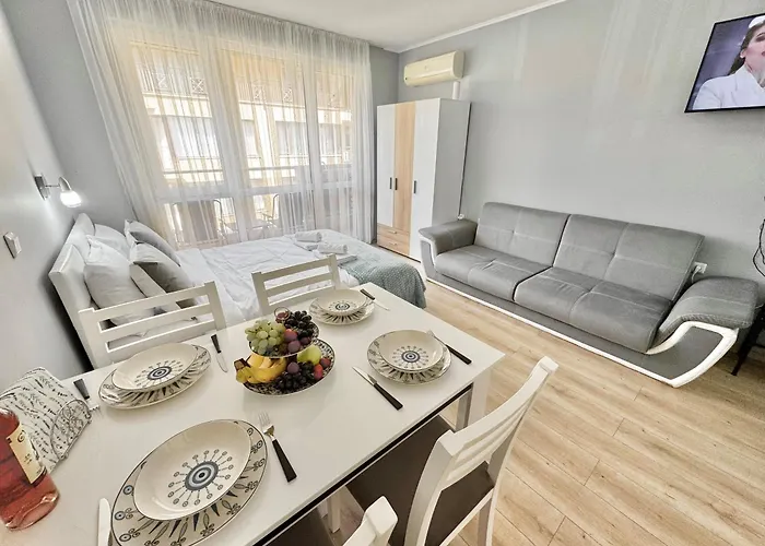 Sea Breeze With Balcony In 圣弗拉斯