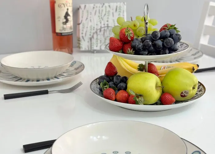 Sea Breeze With Balcony In 公寓 *