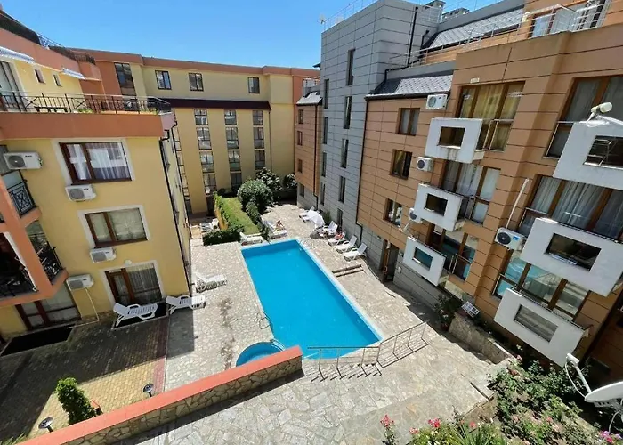 Sea Breeze With Balcony In