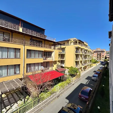 Apartamento Sea Breeze With Balcony In