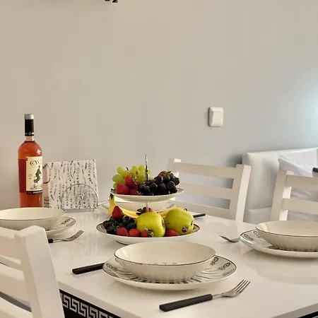 Apartment Sea Breeze With Balcony In