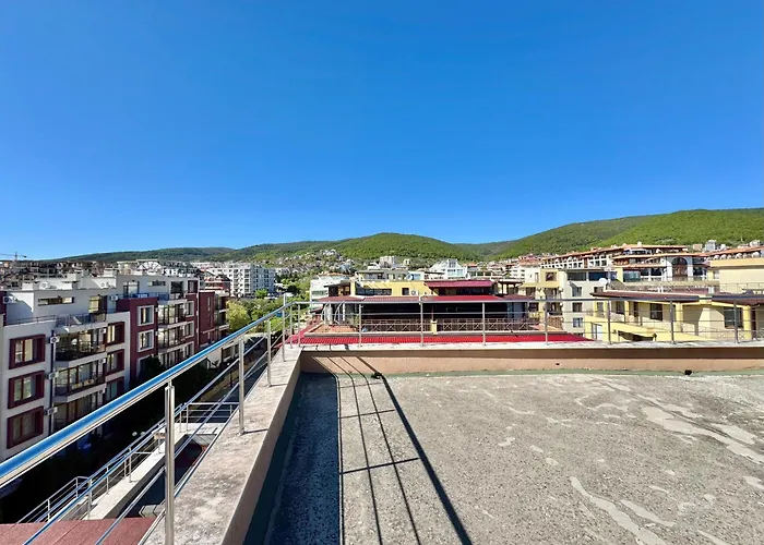 Apartamento Sea Breeze With Balcony In *