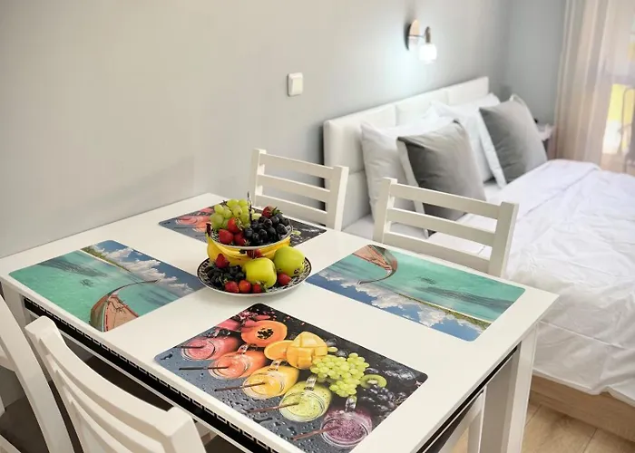 Sea Breeze With Balcony In Apartamento